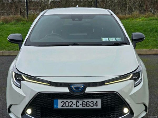 Toyota Corolla Estate, Petrol Hybrid, 2020, White