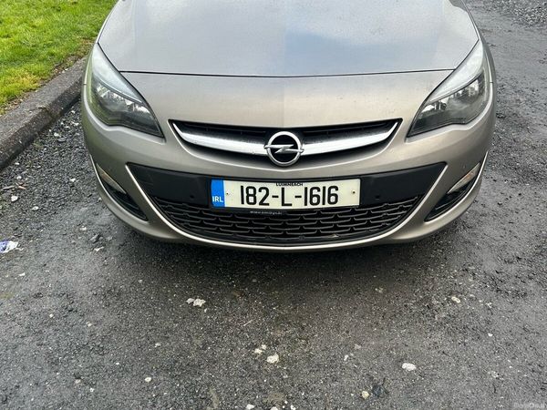 Opel Astra Saloon, Diesel, 2018, Grey