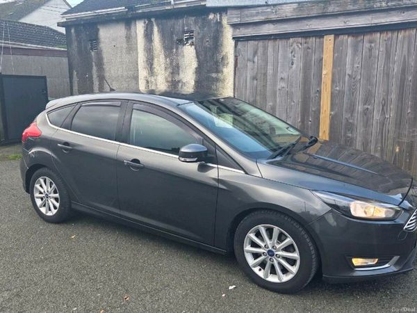 Ford Focus Hatchback, Diesel, 2017, Grey