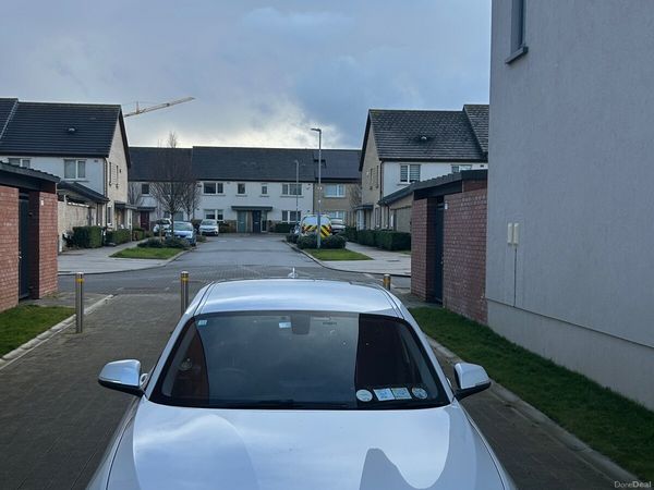 BMW 1-Series Hatchback, Petrol, 2014, White