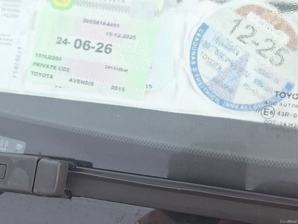 Toyota Avensis Saloon, Diesel, 2015, Silver