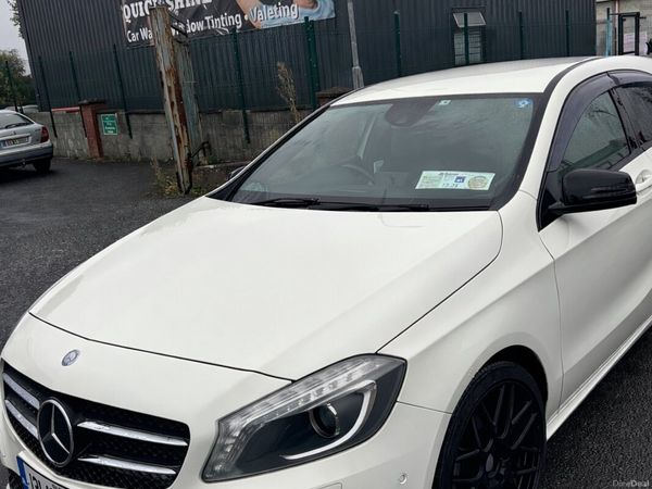 Mercedes-Benz A-Class Hatchback, Petrol, 2013, White