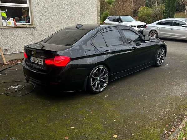 BMW 3-Series Saloon, Diesel, 2017, Black