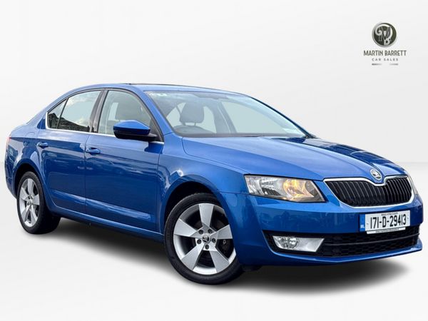 Skoda Octavia Hatchback, Diesel, 2017, Blue
