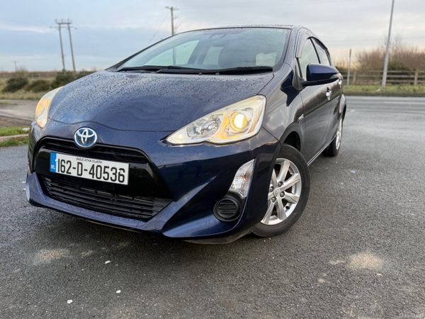 Toyota Aqua Hatchback, Petrol Hybrid, 2016, Blue