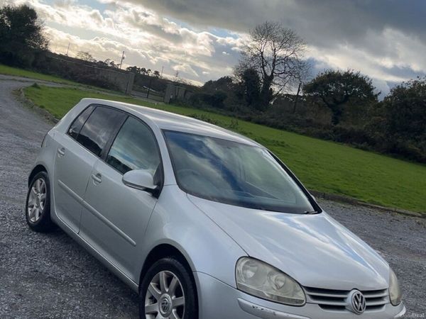 Volkswagen Golf Hatchback, Petrol, 2005, Silver