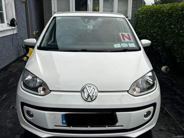 Volkswagen up! Hatchback, Petrol, 2015, White