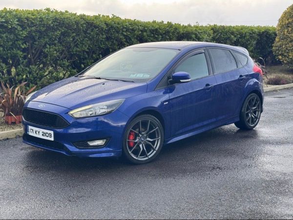 Ford Focus Hatchback, Diesel, 2017, Blue