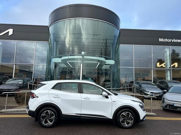 Kia Sportage MPV, Diesel, 2024, White