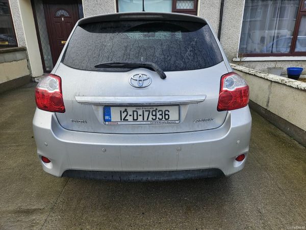 Toyota Auris Hatchback, Diesel, 2012, Silver