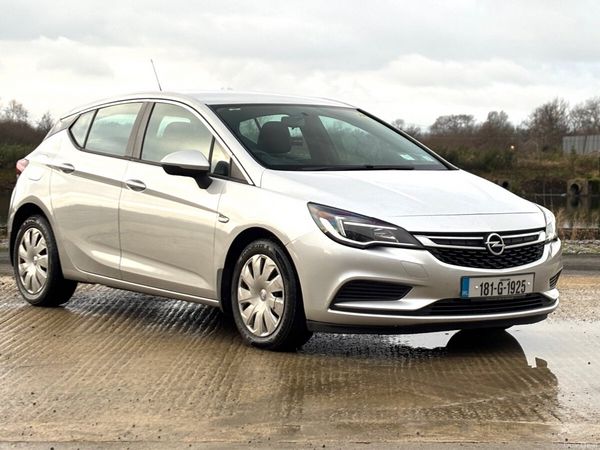 Opel Astra Hatchback, Diesel, 2018, Grey