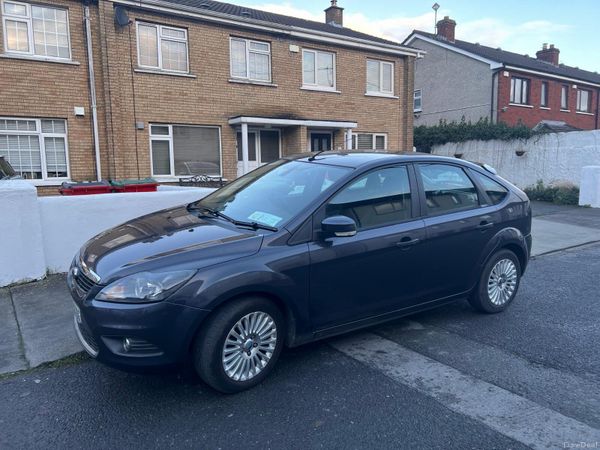 Ford Focus Hatchback, Diesel, 2010, Grey