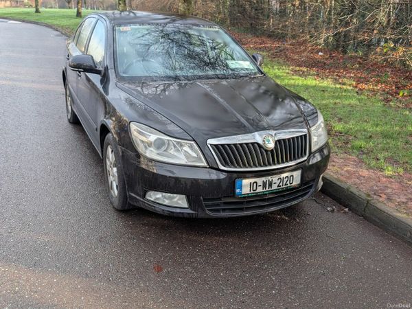 Skoda Octavia Hatchback, Diesel, 2010, Black