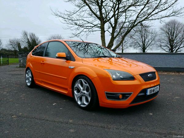 Ford Focus Hatchback, Petrol, 2008, Orange