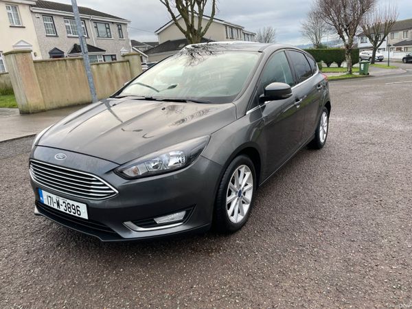 Ford Focus Hatchback, Diesel, 2017, Grey