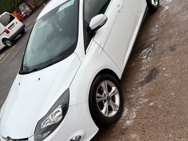 Ford Focus Hatchback, Diesel, 2012, White