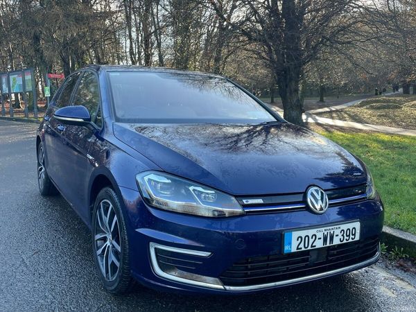 Volkswagen Golf Estate, Electric, 2020, Blue