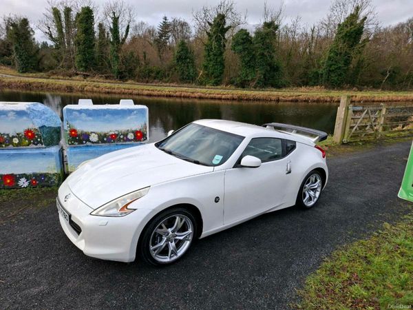 Nissan 370Z Coupe, Petrol, 2009, White