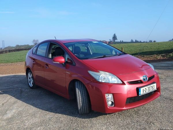 Toyota Prius Hatchback, Petrol Hybrid, 2011, Red