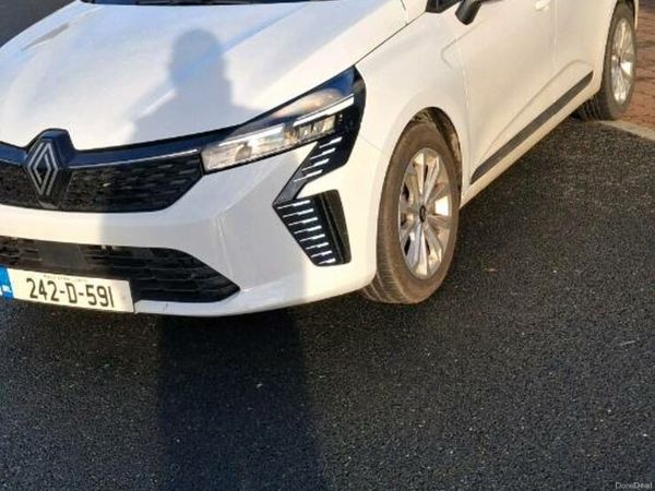 Renault Clio Hatchback, Petrol, 2024, White