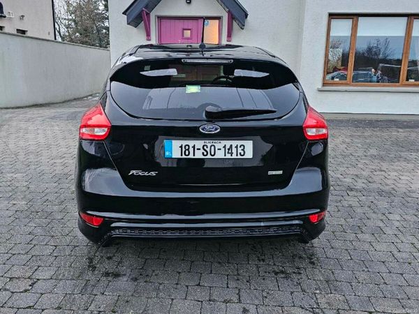 Ford Focus Hatchback, Petrol, 2018, Black
