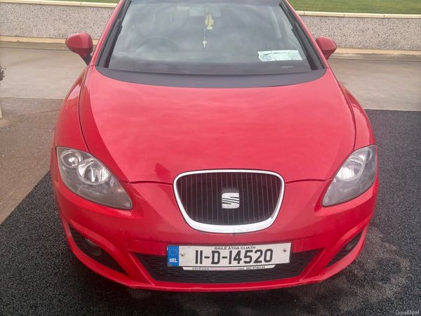 SEAT Leon Hatchback, Diesel, 2011, Red