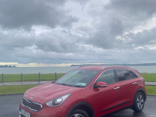 Kia Niro SUV, Petrol Hybrid, 2018, Red