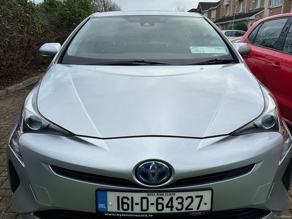 Toyota Prius Hatchback, Petrol Hybrid, 2016, Silver