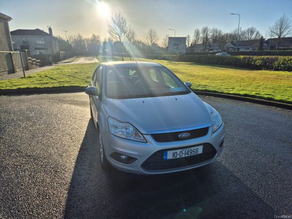 Ford Focus Hatchback, Diesel, 2010, Silver