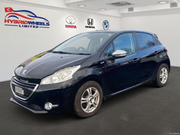 Peugeot 208 Hatchback, Petrol, 2014, Black
