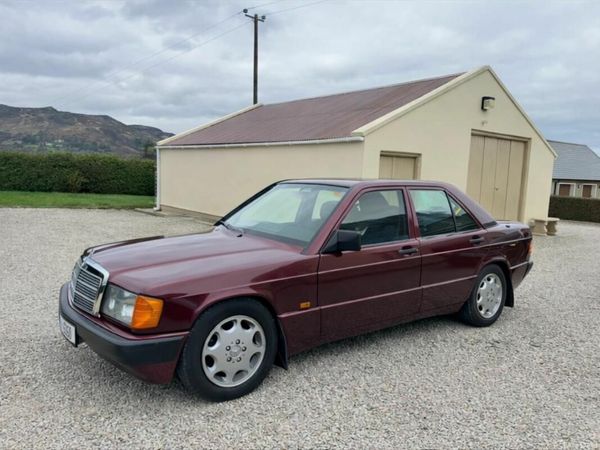 Mercedes-Benz E-Class Saloon, Petrol, 1993, Red
