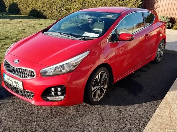 Kia Ceed Hatchback, Diesel, 2018, Red