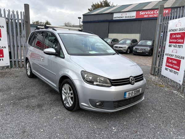 Volkswagen Touran MPV, Diesel, 2011, Silver