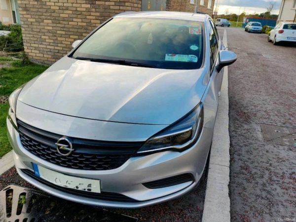 Opel Astra Hatchback, Diesel, 2016, Silver