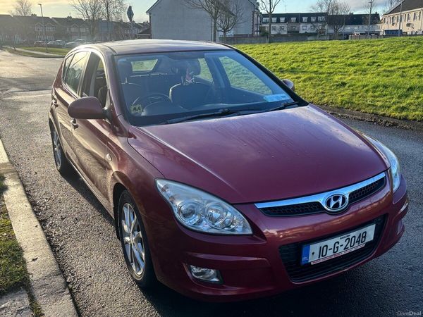 Hyundai i30 Hatchback, Diesel, 2010, Red