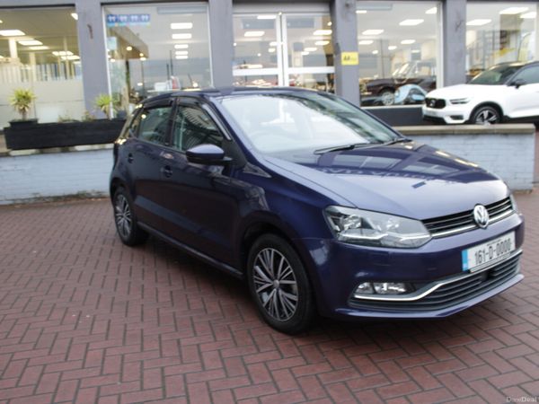Volkswagen Polo Hatchback, Petrol, 2016, Blue