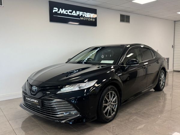 Toyota Camry Saloon, Petrol Hybrid, 2020, Black