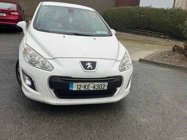 Peugeot 308 Hatchback, Diesel, 2012, White