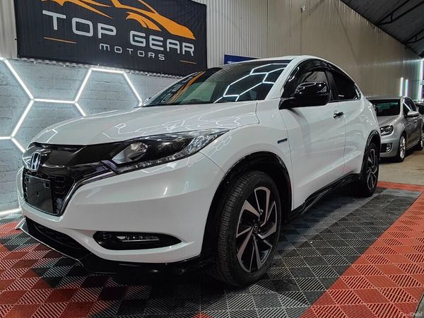 Honda Vezel SUV, Petrol Hybrid, 2016, White
