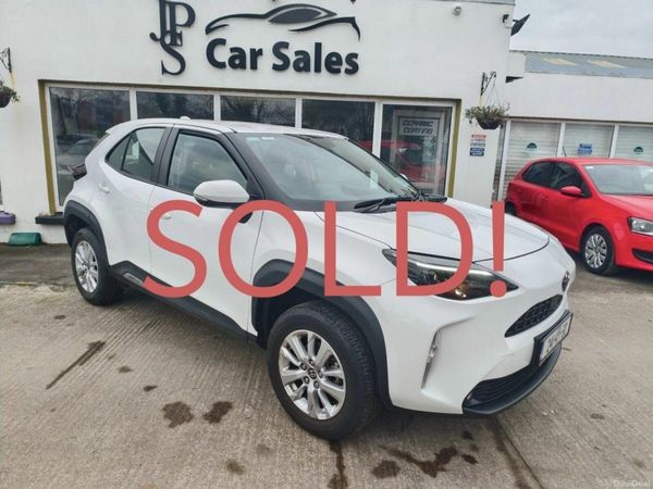 Toyota Yaris Cross Hatchback, Petrol Hybrid, 2024, White