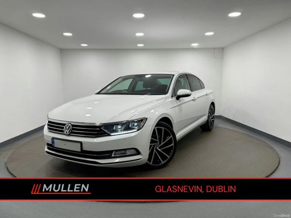 Volkswagen Passat Saloon, Diesel, 2019, White