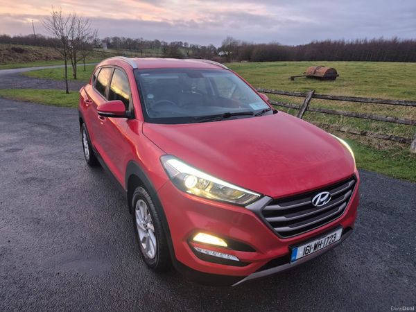 Hyundai Tucson SUV, Diesel, 2016, Red