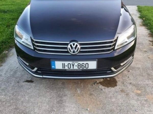 Volkswagen Passat Saloon, Diesel, 2011, Black
