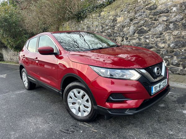 Nissan Qashqai MPV, Diesel, 2018, Red