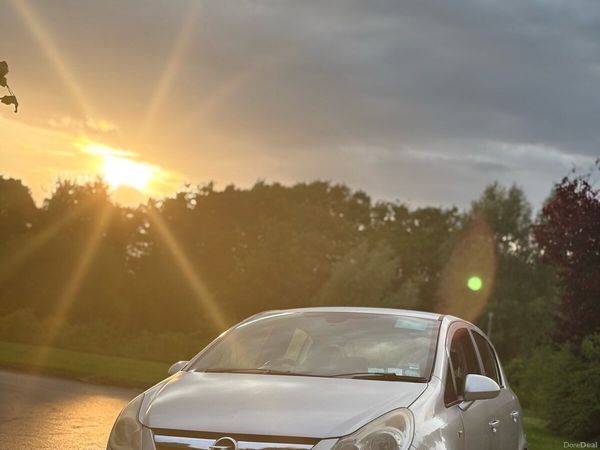 Opel Corsa Hatchback, Petrol, 2008, Silver