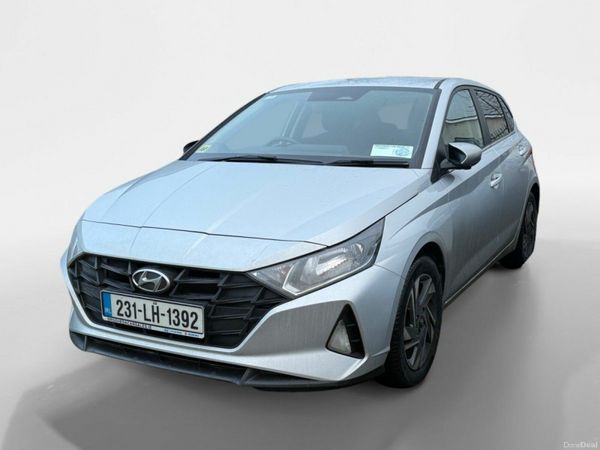 Hyundai i20 Hatchback, Petrol, 2023, Grey