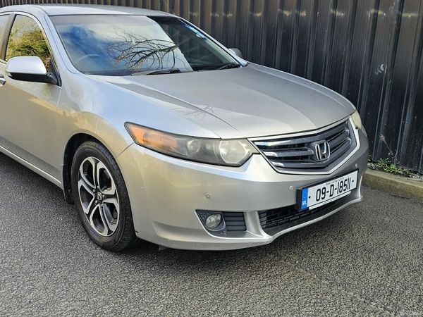 Honda Accord Saloon, Petrol, 2009, Silver