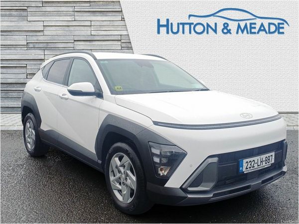 Hyundai KONA SUV, Petrol, 2023, White