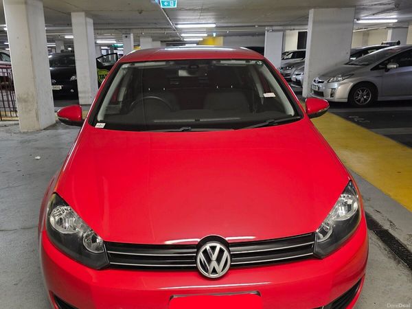 Volkswagen Golf Hatchback, Petrol, 2013, Red