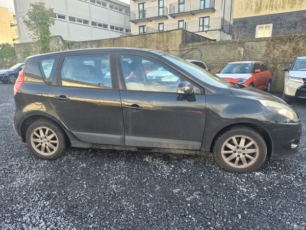 Renault Scenic MPV, Diesel, 2010, Black